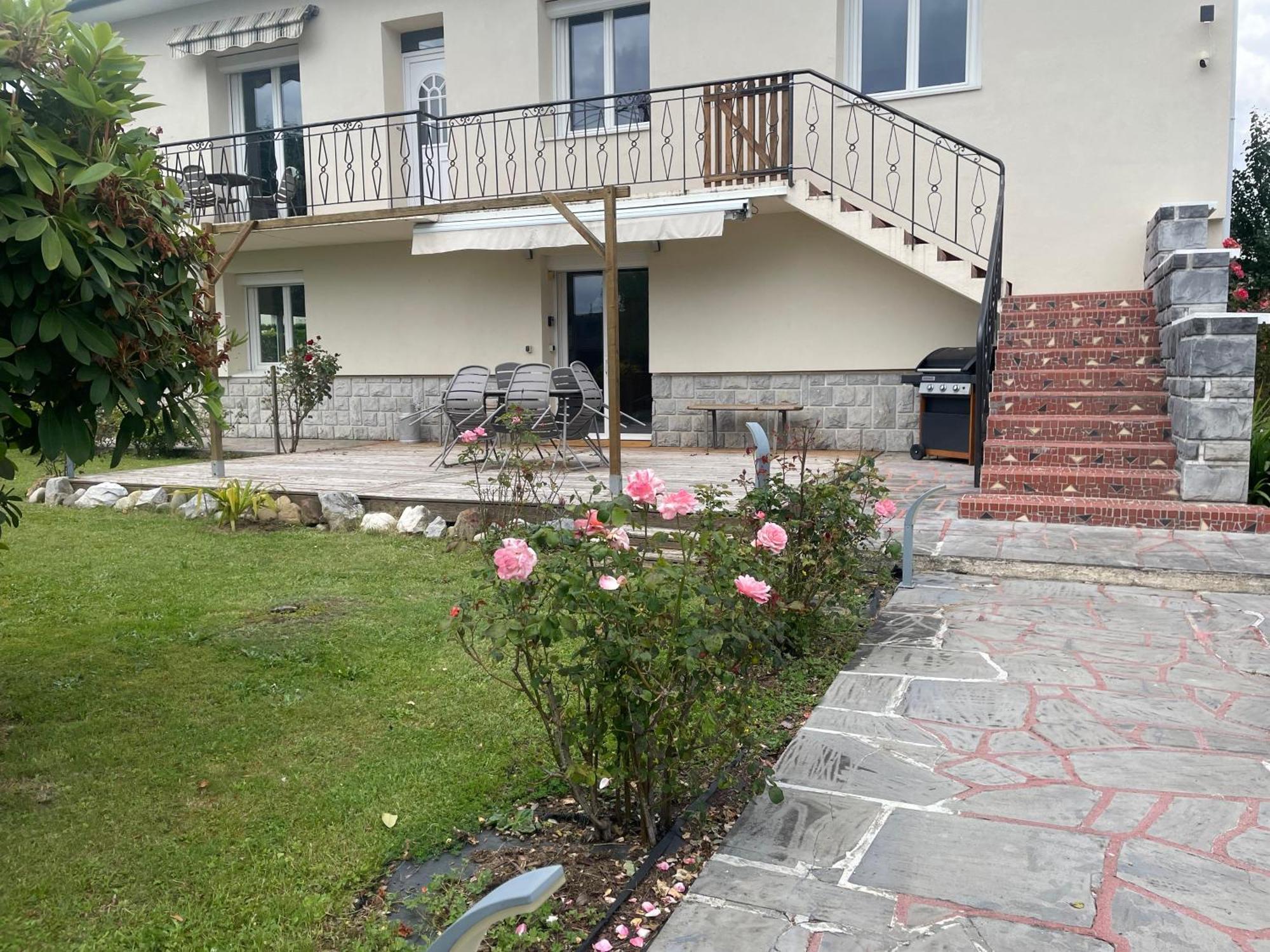 Appartement Independant En Rdc Chez Habitant Lannemezan Exteriér fotografie